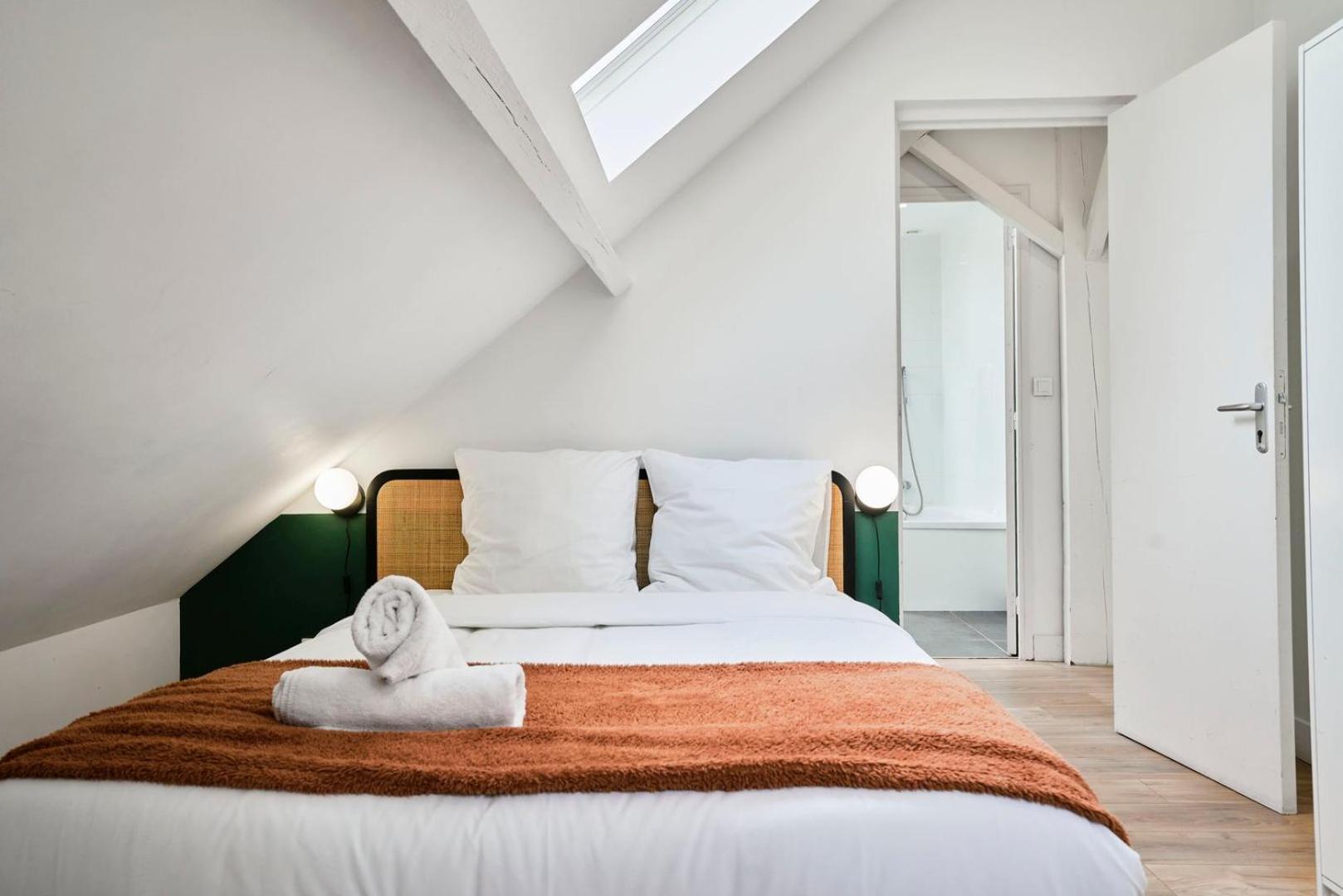 Duplex 2 Bedrooms 2 Bath Lille Kültér fotó