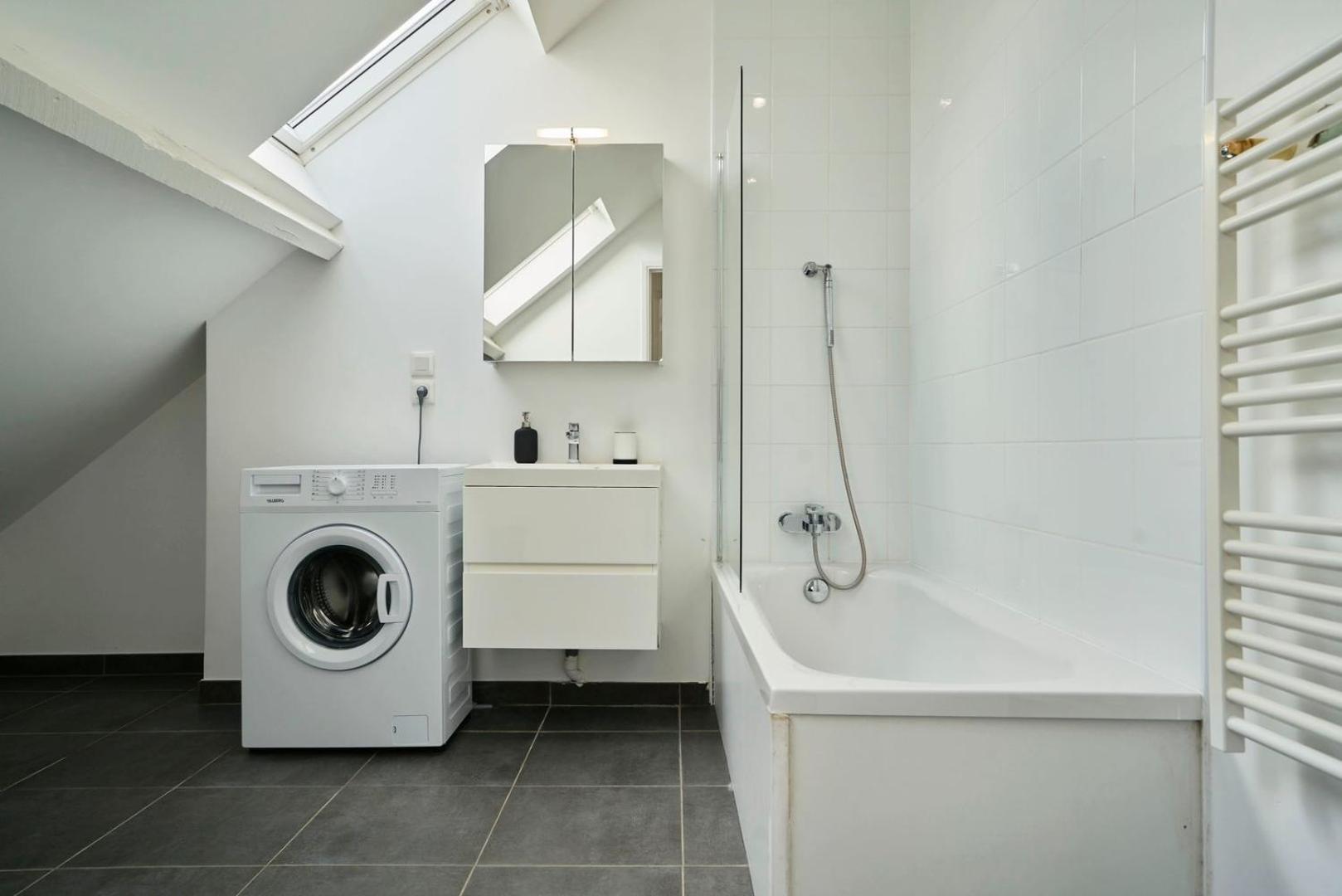 Duplex 2 Bedrooms 2 Bath Lille Kültér fotó